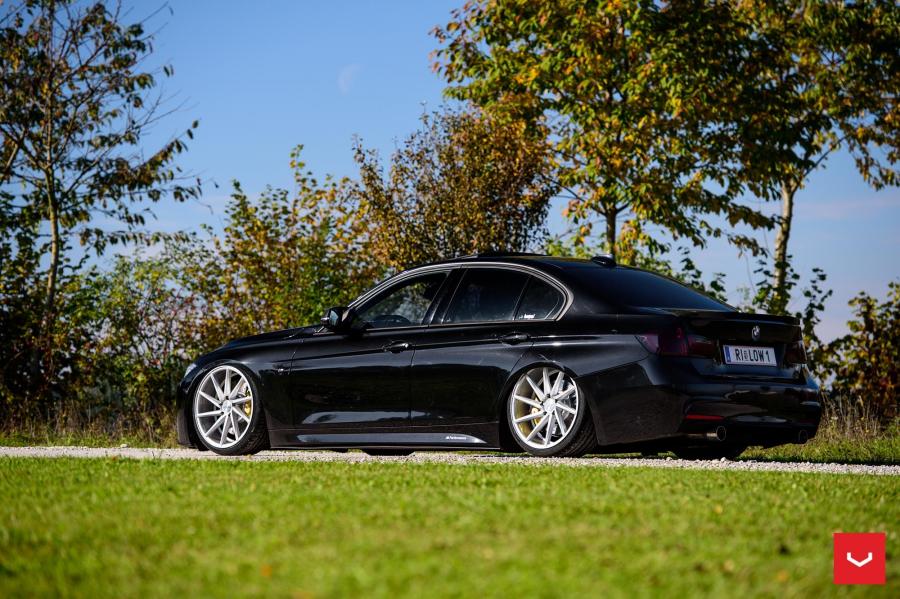  BMW M3 Sedan on Vossen Wheels (CVT) 2016 года  (фото 10 из 20)